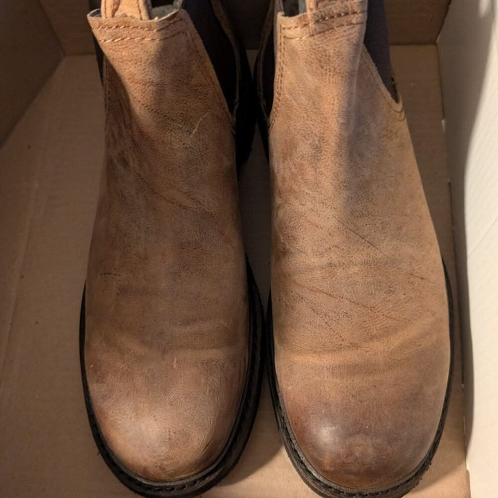 FRYE Men's Freemont Chelsea Boot  9.5 M NEW - Picture 2 of 8
